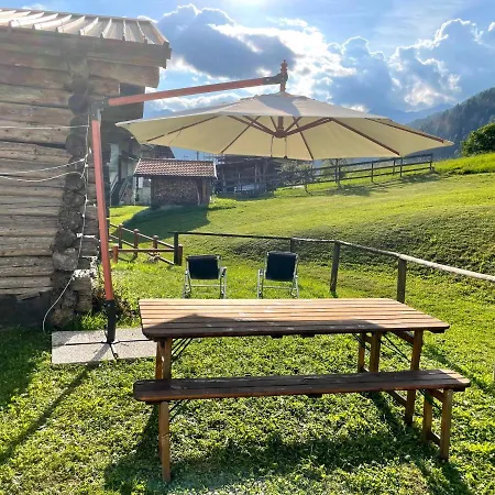 Conte Moro, Ospitalità In Vanoi Chalet