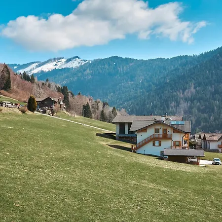 Conte Moro, Ospitalità In Vanoi Chalet *