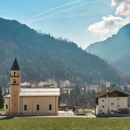Conte Moro, Ospitalità In Vanoi Chalet *